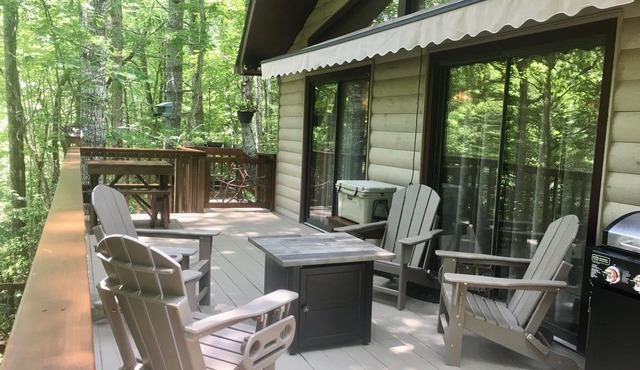 Cozy, Near Tsali MTB, Fontana Lake, Fire pit,Gated Deck, Pets Ok