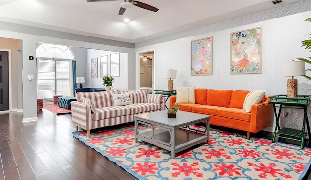 Cozy Nest 5 Bedroom, Hot Tub & Near Fort Benning