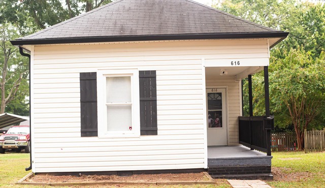 Cozy Nest Cottage in downtown Kannapolis