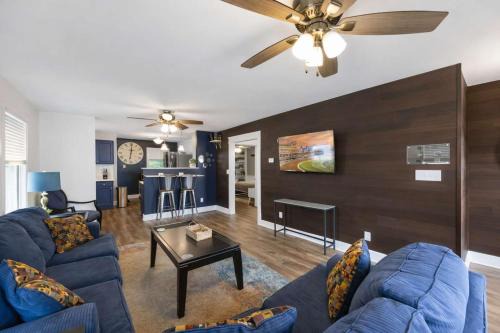 Cozy New Albany Home Near Vibrant Louisville