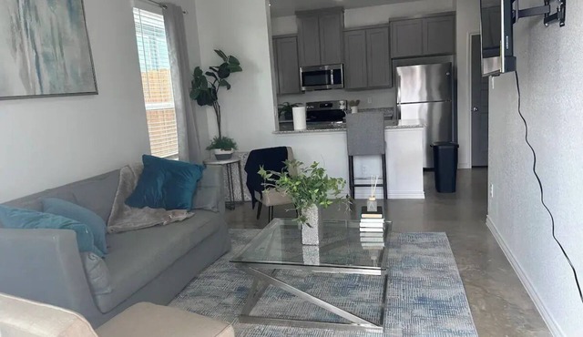 Cozy New Home Near VA Hospital