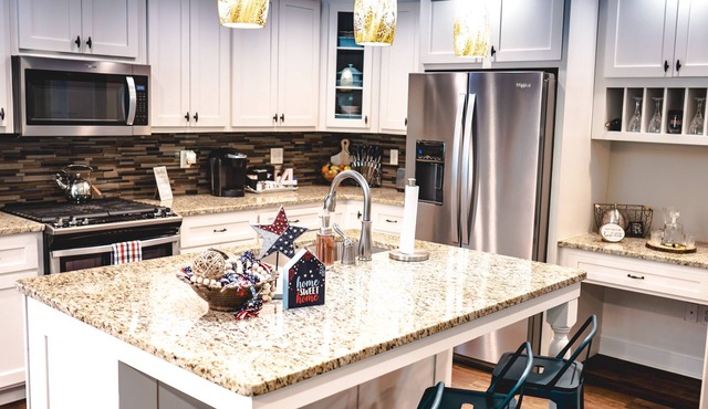 Cozy Newly built home located in RAINBOW CITY Al convenient to highway 759 & 59