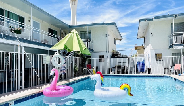 Cozy Newly renew 3BR STRIP next LVCC book best-Spot Sale pool memorial WSOP