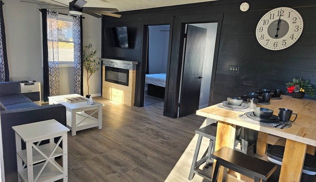 Cozy Newly Renovated 2-bedroom Condo By The Beach