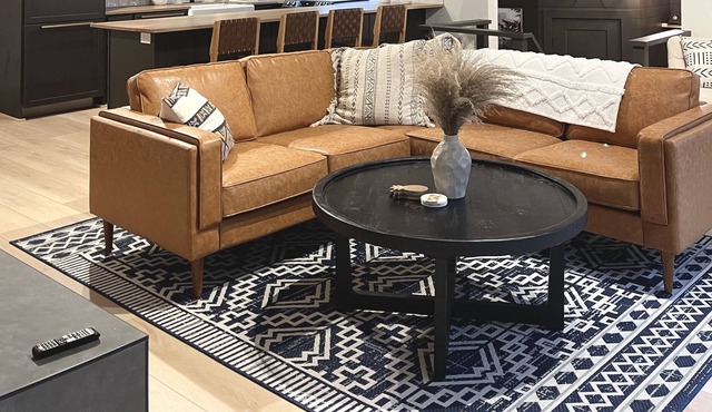 Cozy newly renovated cabin - Close to Storyland!