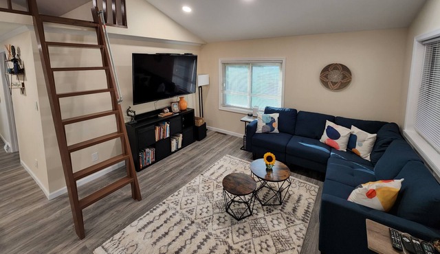 Cozy newly renovated house!