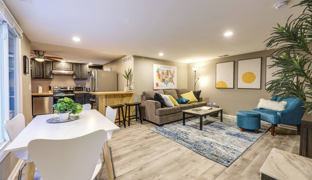 Cozy Newport Cottage Near Stadiums & Downtown