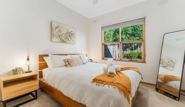 Cozy Newtown 2 bedroom unit