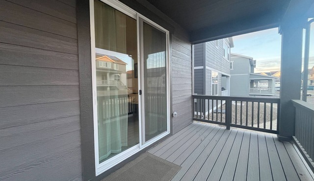 Cozy NextGen unit in Erie- groups of friends, work trips, and couples