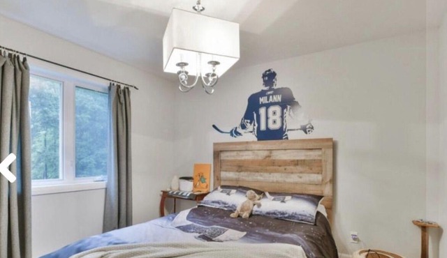 Cozy nice house with fireplace, 3 bedroom, washing machine,15 min from ski stat