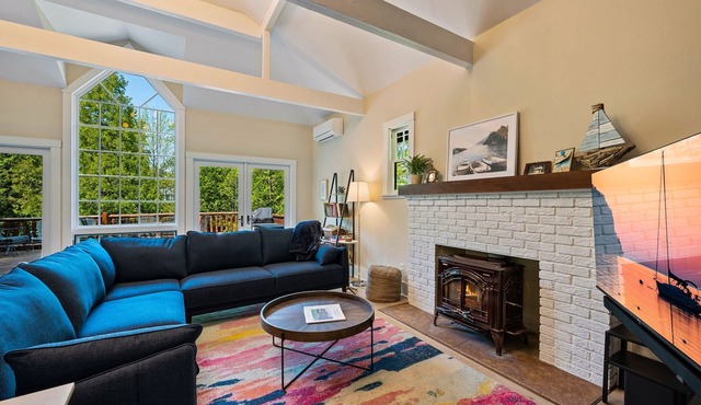 Cozy Nights & Bay Sunsets | Sleeps 10