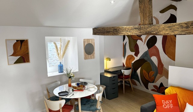 Cozy Niort Arboretum Duplex with terrace