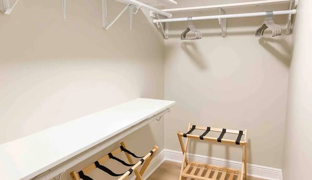 Cozy Nola Stay, centrally located to everything New Orleans has to offer!