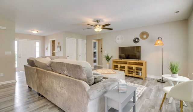 Cozy North Carolina Abode - Minutes from Downtown!