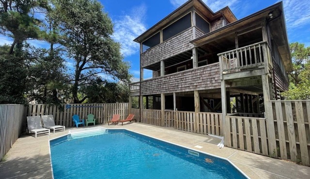 Cozy North Duck Beach Cottage – Heated Pool + Walk to Beach