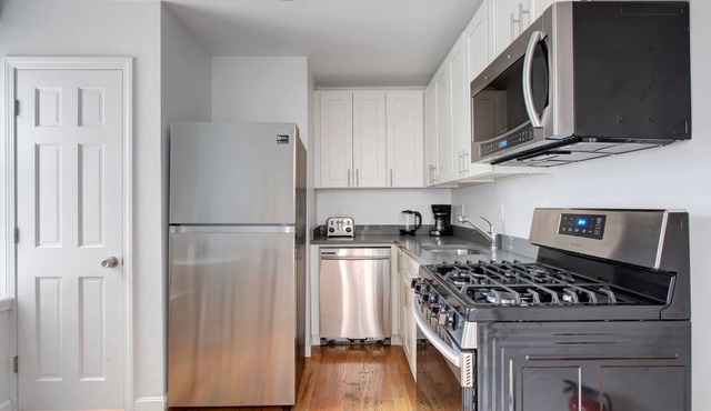 Cozy North End 2BR steps from Harborwalk by Blueground