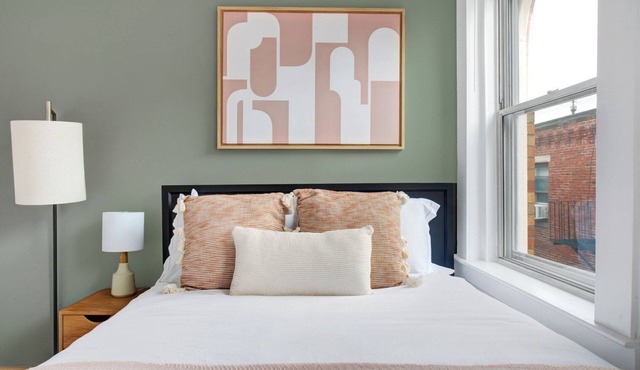 Cozy North End 2BR steps from Harborwalk by Blueground