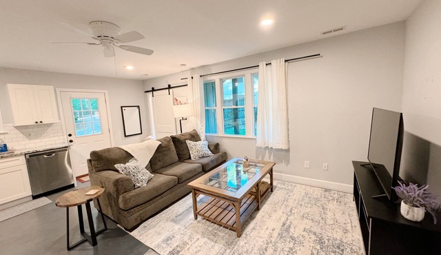 Cozy North Raleigh Guest House - near RDU, DTR, + major Hospitals