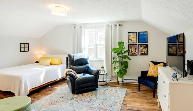 Cozy Norwalk Apt Near Cedar Point and Kalahari!