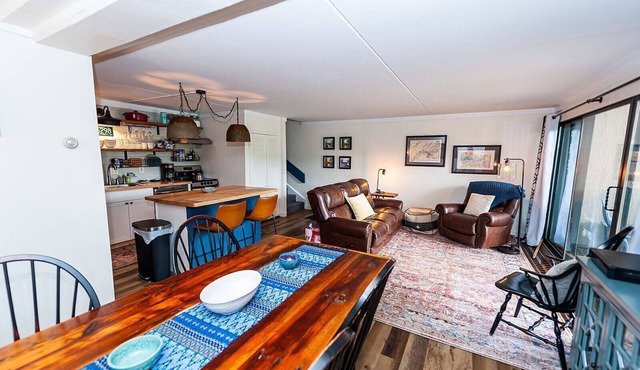 Cozy Notch View Retreat