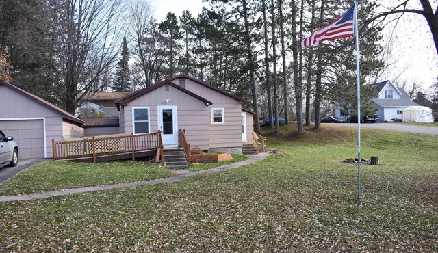 Cozy Nothwoods home next to ATV/Snowmobile trails