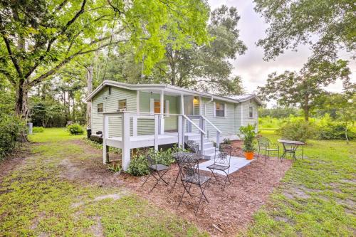 Cozy O’Brien Home w/Fire Pit & Patio Near Rivers!