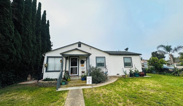 Cozy Oasis in the middle of San Diego