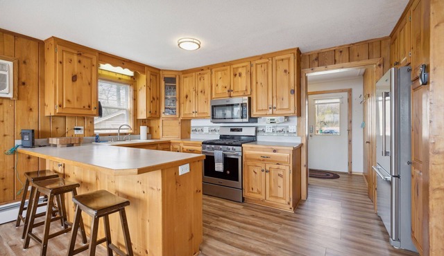 Cozy Oasis on Bass Lake!