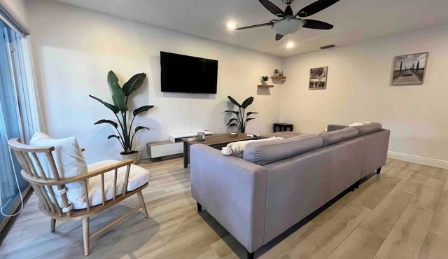 Cozy Oasis Pool Home-1 Min from Baptist Hospital