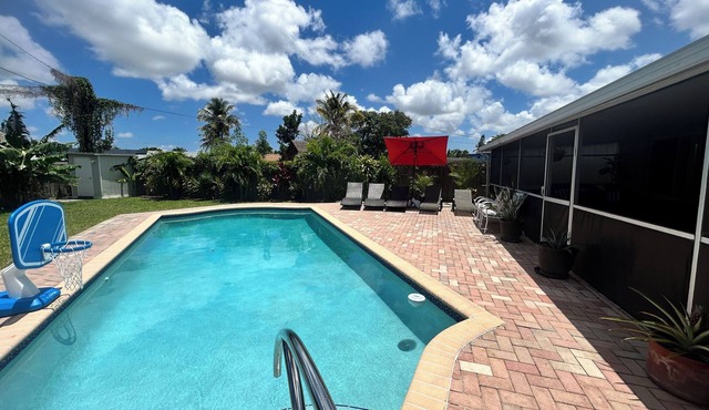 Cozy oasis private pool Sunny beach getaway with heated pool