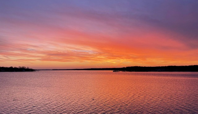 Cozy Oasis Waterfront Retreat on the Chesapeake's Elk River.