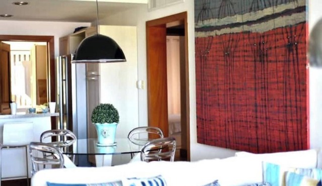 Cozy ocean front apartment