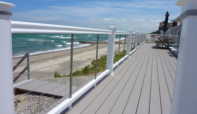 Cozy Oceanfront Cottage with your own beach-no walking needed!