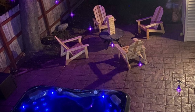 Cozy Ohio City home w/Hot Tub & amazing amenities!