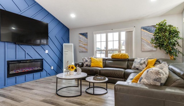 Cozy Ohio Home - Deck, Arcade Games and Near Golfing