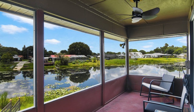 Cozy on Crooked Lake - Lakefront & Pet Friendly