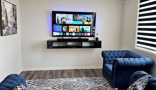 Cozy on Howse Crescent (15 minutes from Calgary International Airport)