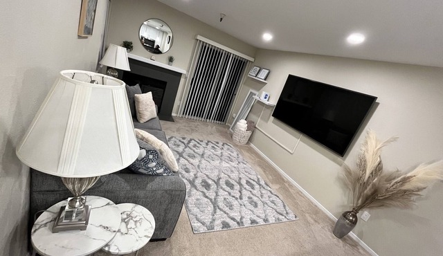 Cozy one bedroom close to downtown walnut creek and hospitals