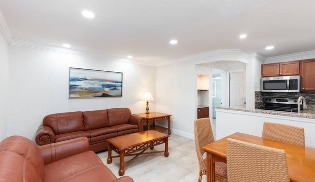 Cozy One Bedroom Resort Condo Very close to DISNEY