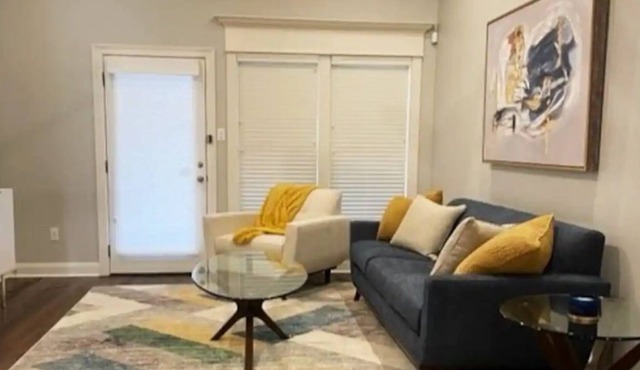 Cozy one Story Townhome with Easy Access to BR, NO