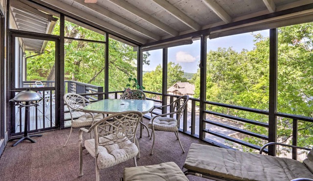 Cozy Osage Beach Cottage Near Margaritaville!