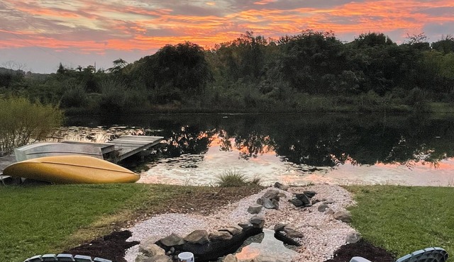 Cozy out of the way studio retreat with AC and WiFi in charming Westminster