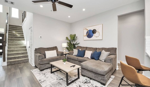 Cozy Paradise W/Gameroom - Sleeps 8 - King Bed