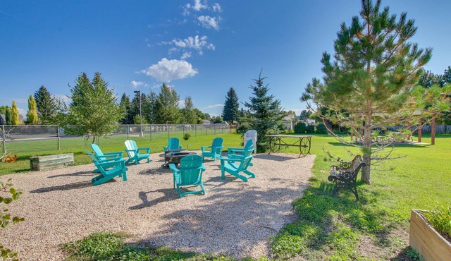 Cozy Paris Studio ~ 4 Mi to Bear Lake!