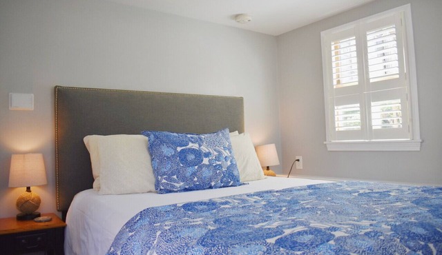 Cozy Patio Suite/Heart of Ogt/Perfect for Couples