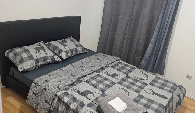 Cozy&Peaceful 3 bedroom house available 20 mins to perrson airport