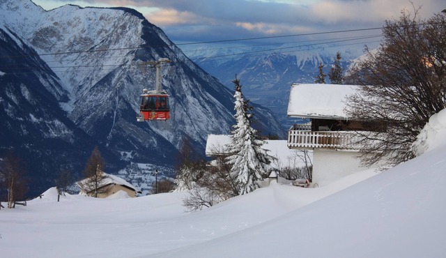 Cozy penthouse in Swiss Chalet Style