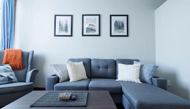 Cozy, Pet Friendly, 2 Bedroom