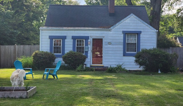 Cozy, Pet Friendly Cottage - Old Towne Alexandria!