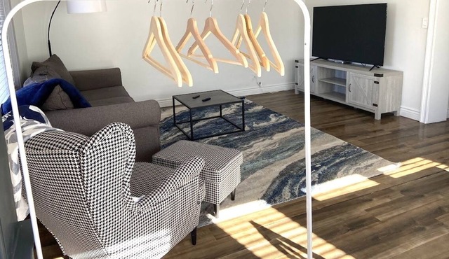 Cozy Pet Friendly Home Near Walled Lake